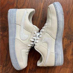 Men’s Size 12 - Nike Air Force 1 '07 LV8 EMB Cracked Leather No Box